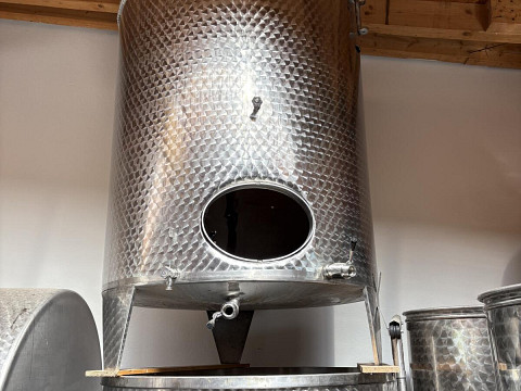 Weinlagertank Fuhrmann Immervoll 2.000 l inAmstetten Weinlagertank Fuhrmann Immervoll 2.000 l inAmstetten